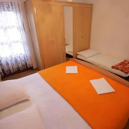 One-bedroom 14 شقة تْسْغيكفانِتْسا