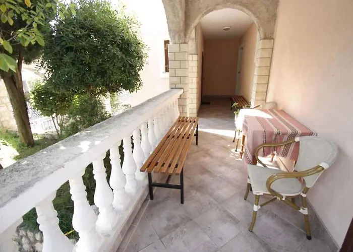 One-bedroom 14 Apartment