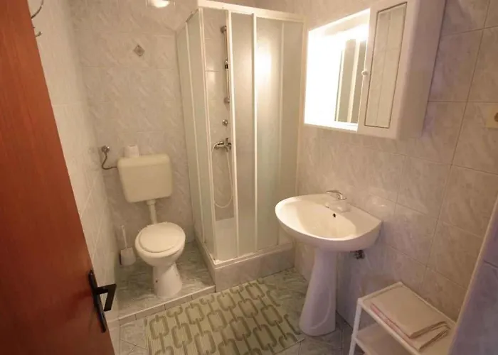 One-bedroom 14